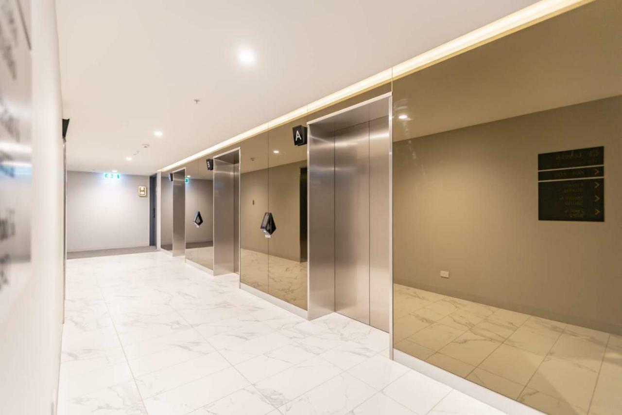 Conservatory Aparthotel Melbourne Exterior photo